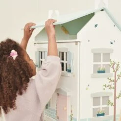 Meadow View 360° Children’s Doll House & Garden 13 Meadow View 360° Children’s Doll House & Garden -Great Little Trading Co l5314 4 cd310608 f102 45ae b549 4ecc4d0e3316