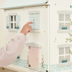 Meadow View 360° Children’s Doll House & Garden 14 Meadow View 360° Children’s Doll House & Garden -Great Little Trading Co l5314 7 a9d3ecbd 4c76 42ec 9170 c4f8ea67b04f